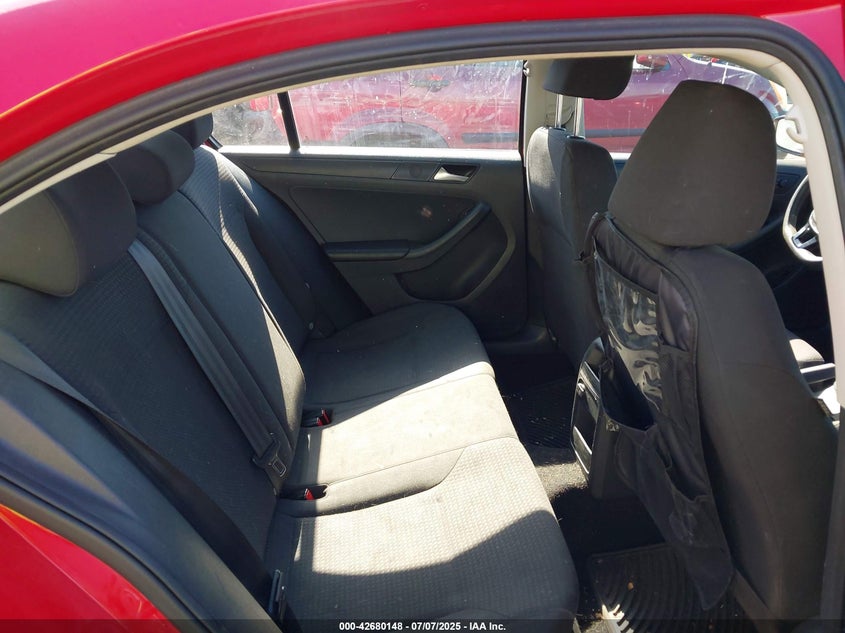 2015 VOLKSWAGEN JETTA VIN: 3VW2K7AJ0FM331411