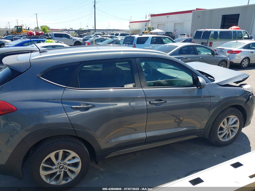 2016 HYUNDAI TUCSON SE - KM8J3CA41GU037118
