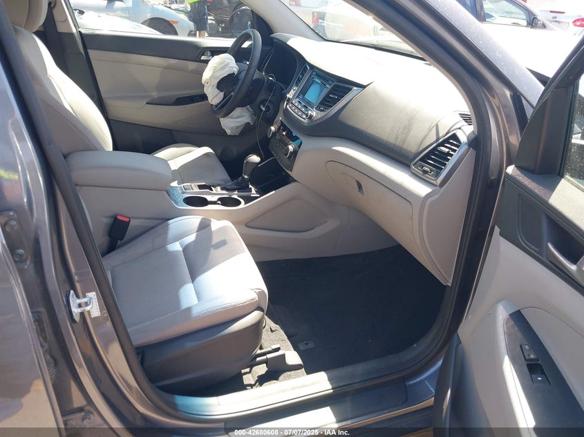 2016 HYUNDAI TUCSON SE - KM8J3CA41GU037118