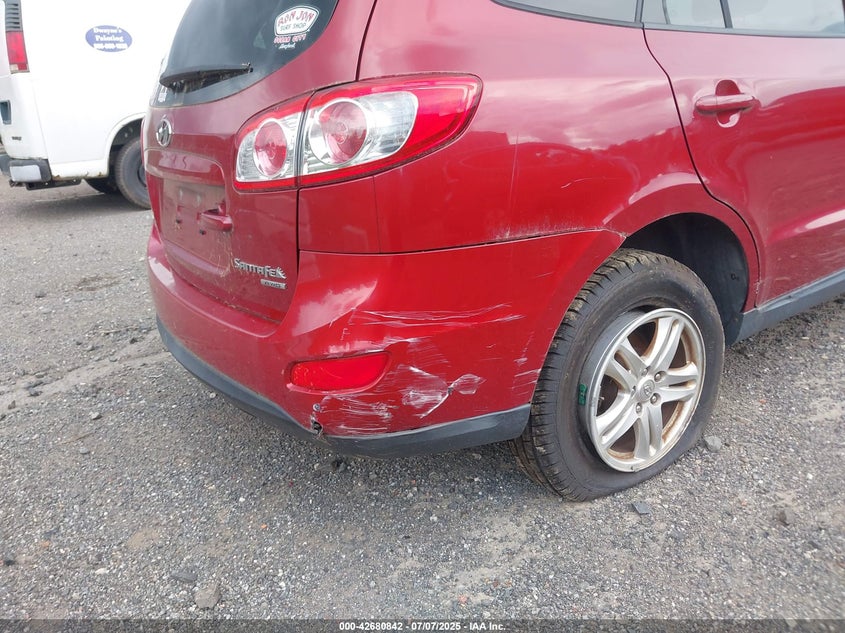 2011 HYUNDAI SANTA FE VIN: 5XYZGDAB4BG076120