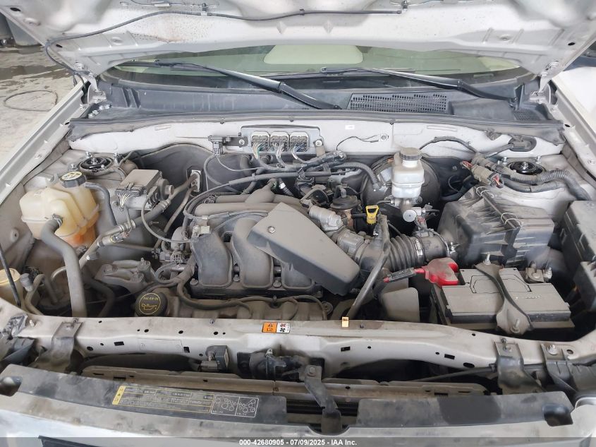 2008 Ford Escape Xlt VIN: 1FMCU93188KB46197 Lot: 42680905