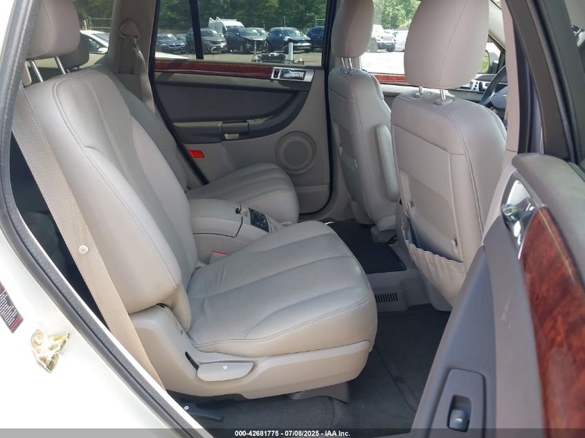 2005 Chrysler Pacifica Touring VIN: 2C8GF68455R543752 Lot: 42681775