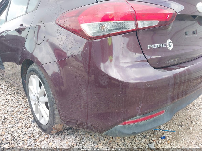 2017 KIA FORTE VIN: 3KPFL4A75HE147714