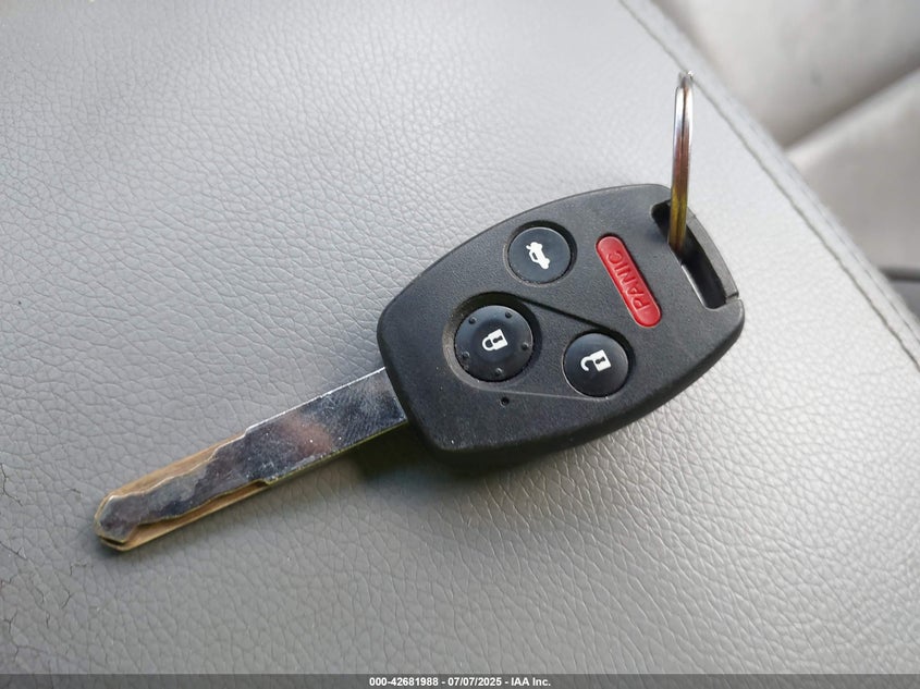 2013 HONDA PILOT TOURING - 5FNYF3H95DB011430