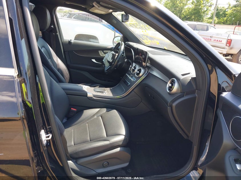 2021 MERCEDES-BENZ GLC 300 4MATIC SUV - W1N0G8EB1MF888578