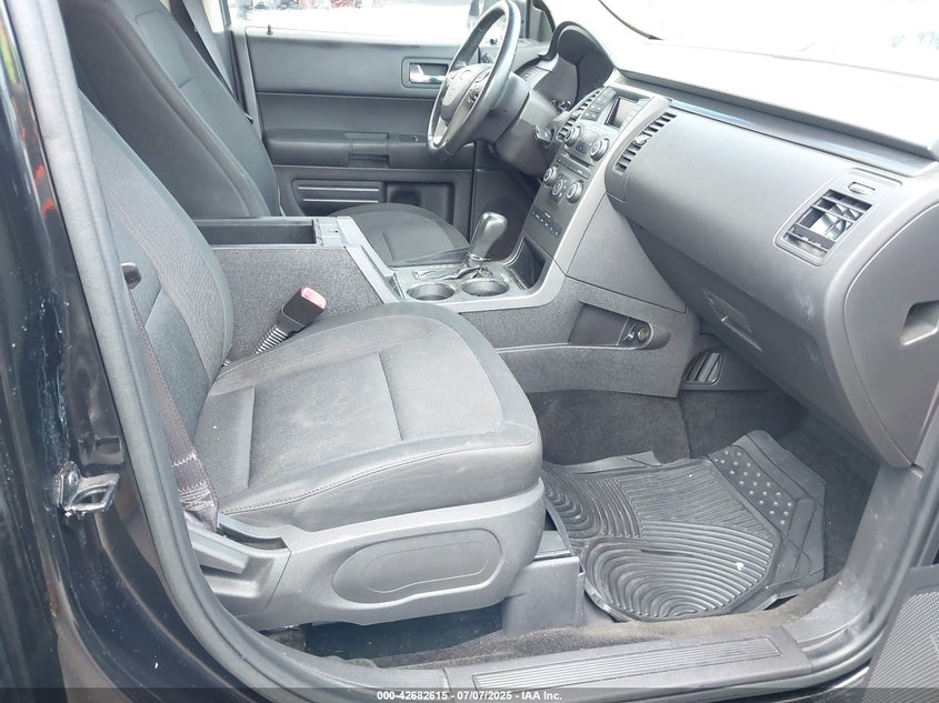 2014 FORD FLEX VIN: 2FMGK5B87EBD15811
