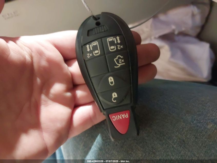 2014 Chrysler Town & Country Touring VIN: 2C4RC1BG0ER268879 Lot: 42683328