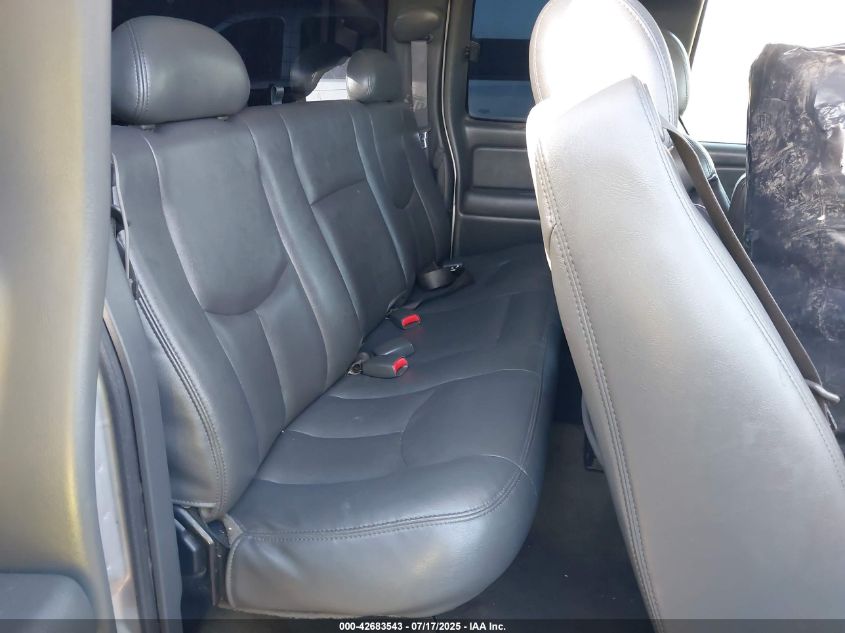 2004 Chevrolet Silverado 1500 Lt VIN: 2GCEC19T041157604 Lot: 43336164