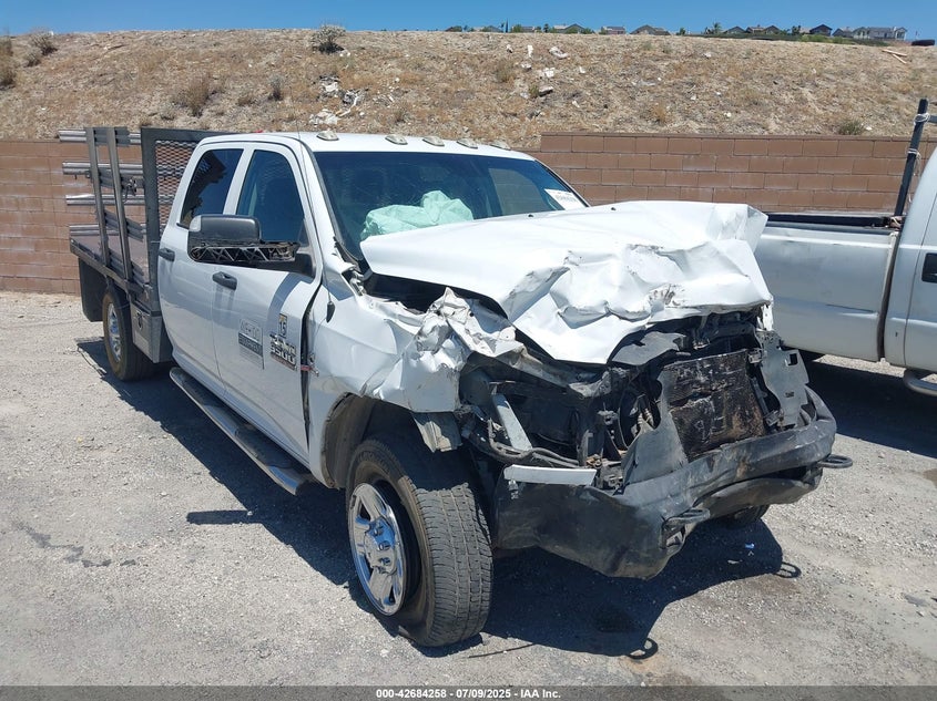 2018 Ram 3500 Chassis Tradesman/Slt/Laramie