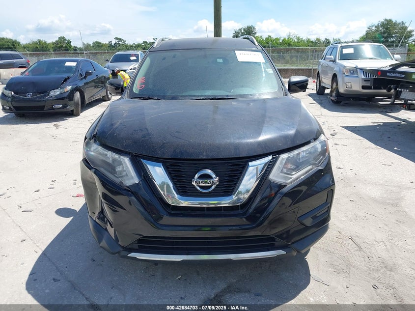 2017 NISSAN ROGUE SV - KNMAT2MT0HP501002