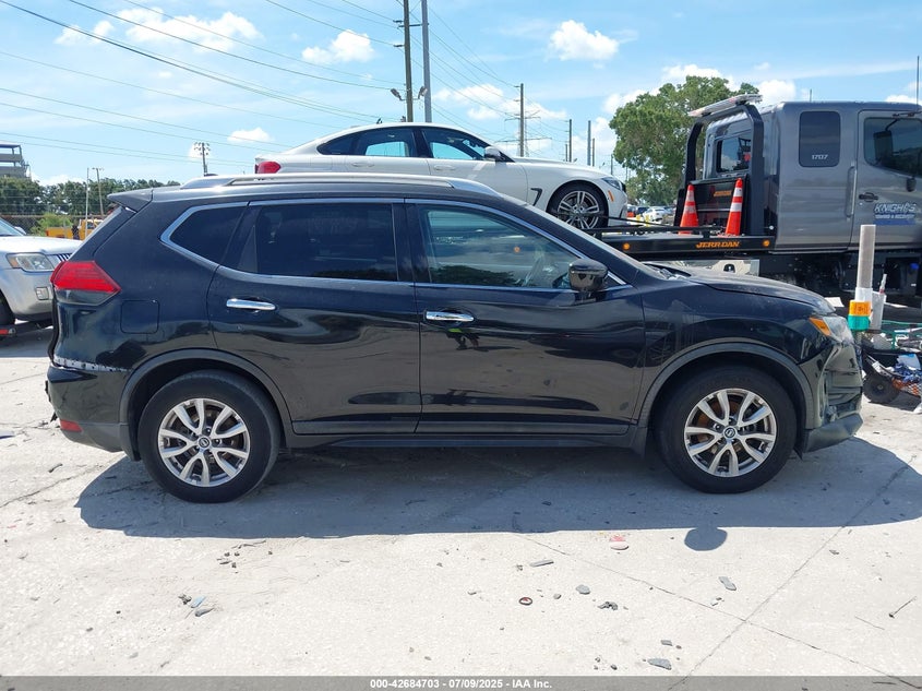 2017 NISSAN ROGUE SV - KNMAT2MT0HP501002