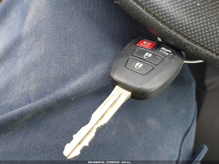 2016 TOYOTA COROLLA LE - 5YFBURHE7GP492964