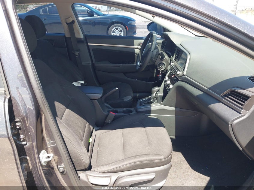 VIN 5NPD84LF2LH583003 2020 HYUNDAI ELANTRA SEL