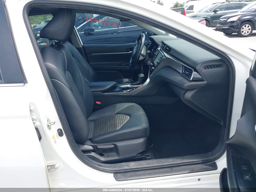 2019 TOYOTA CAMRY SE - 4T1B11HKXKU708815