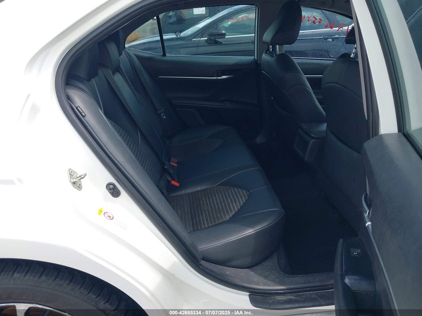 2019 TOYOTA CAMRY SE - 4T1B11HKXKU708815