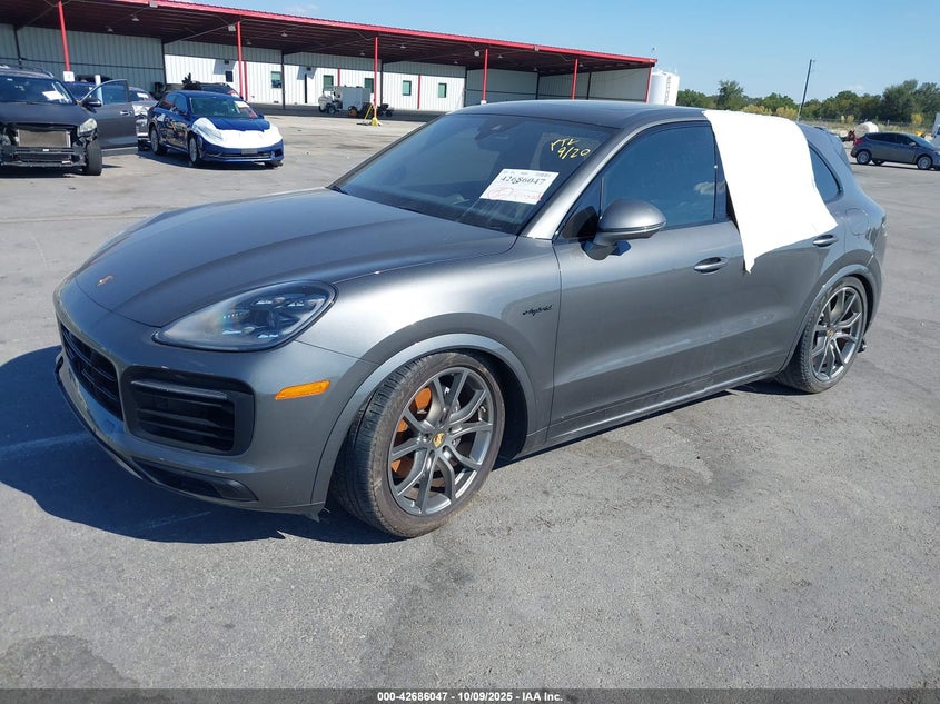 WP1AE2AY9NDA26195 2022 PORSCHE CAYENNE photo no. 2