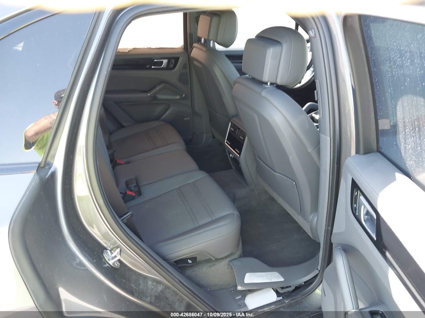 2022 Porsche Cayenne E-Hybrid Platinum Edition VIN: WP1AE2AY9NDA26195 Lot: 42686047