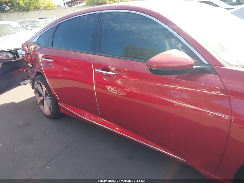 VIN 1HGCV2F90JA007642 2018 HONDA ACCORD TOURING 2.0T