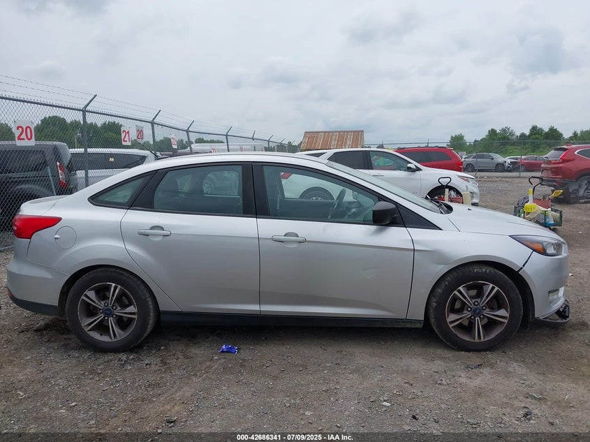 2018 FORD FOCUS SE - 1FADP3FE1JL235501