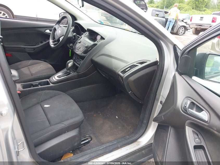 2018 FORD FOCUS SE - 1FADP3FE1JL235501