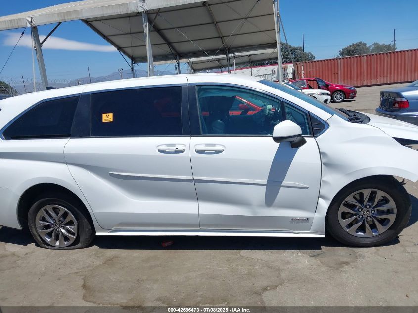 2021 Toyota Sienna Le VIN: 5TDKRKEC2MS035767 Lot: 42686473