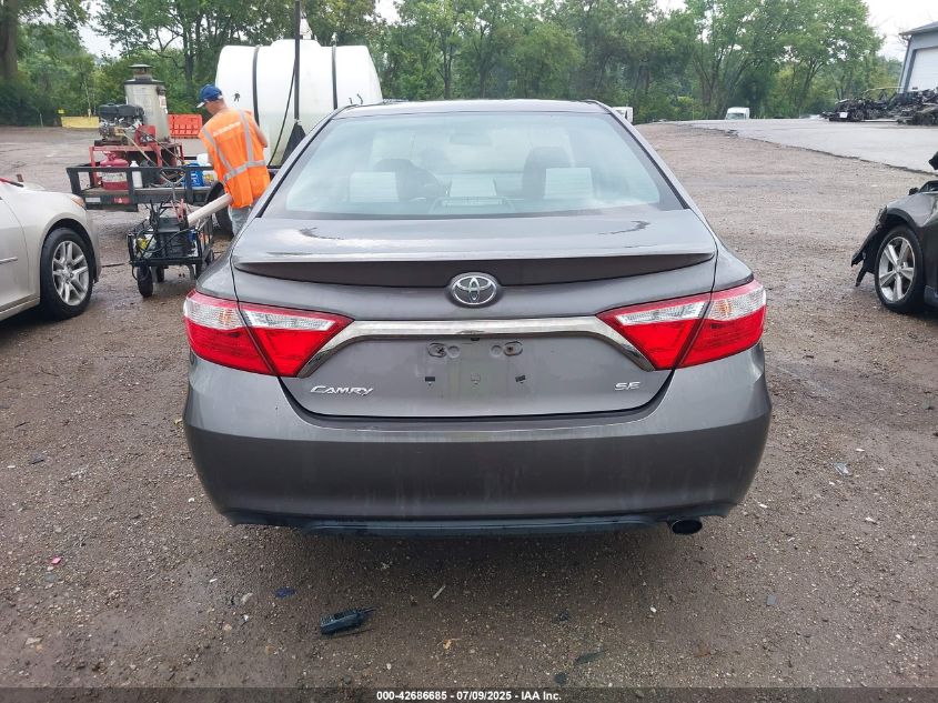 2015 Toyota Camry Se VIN: 4T1BF1FKXFU892793 Lot: 42686685