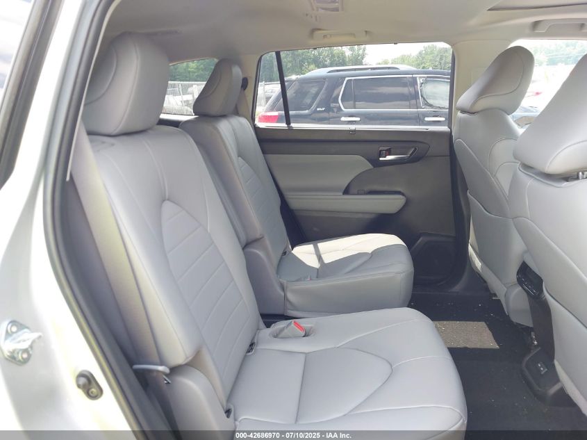 2023 Toyota Highlander - 5TDKDRBHXPS017965