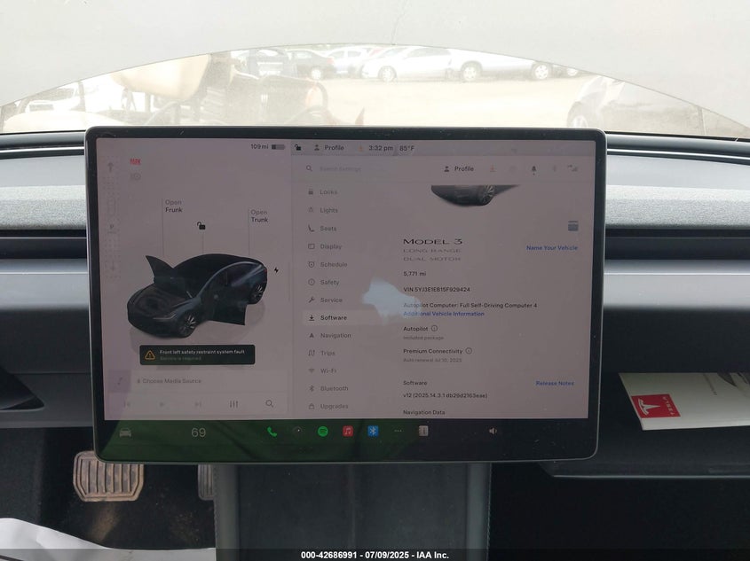 2025 Tesla Model 3 Long Range All-Wheel Drive VIN: 5YJ3E1EB1SF929424 Lot: 42686991