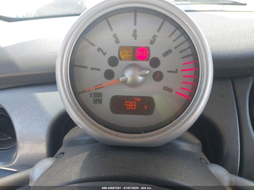 2006 MINI COOPER VIN: WMWRC33586TK71206