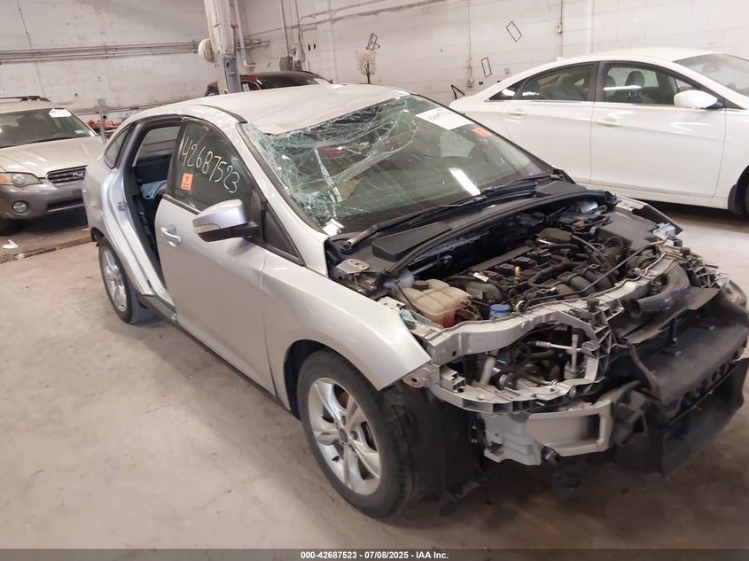2014 FORD FOCUS VIN: 1FADP3F22EL169228