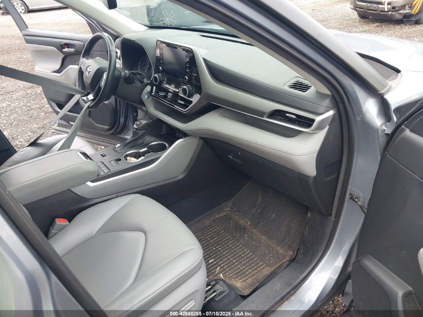 2021 Toyota Highlander - 5TDGBRCH9MS035492