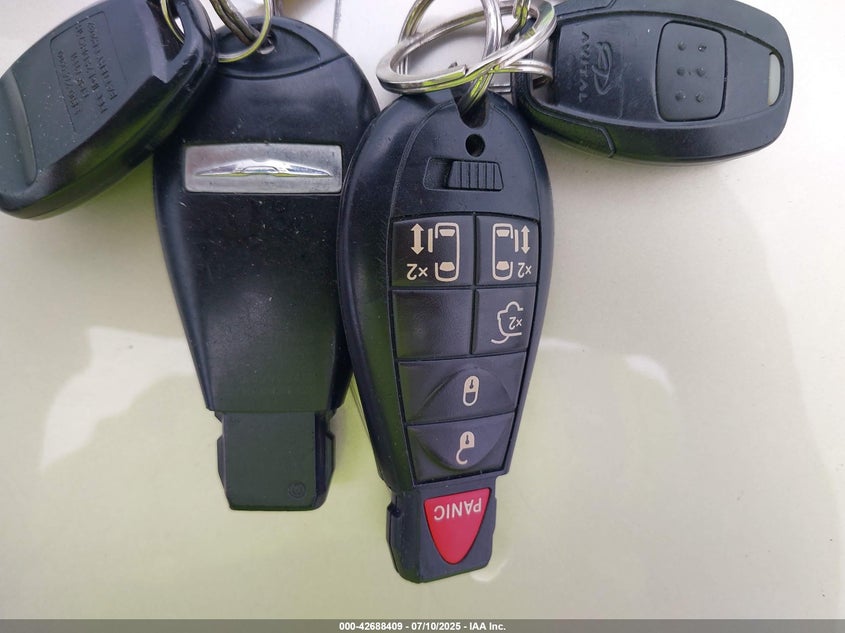 2014 CHRYSLER TOWN & COUNTRY TOURING - 2C4RC1BG1ER434388