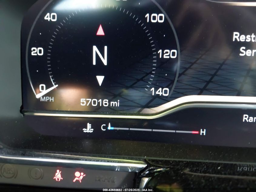 2022 GMC Sierra 1500 4Wd Short Box Elevation With 3Sb VIN: 3GTUUCED4NG570976 Lot: 42688682