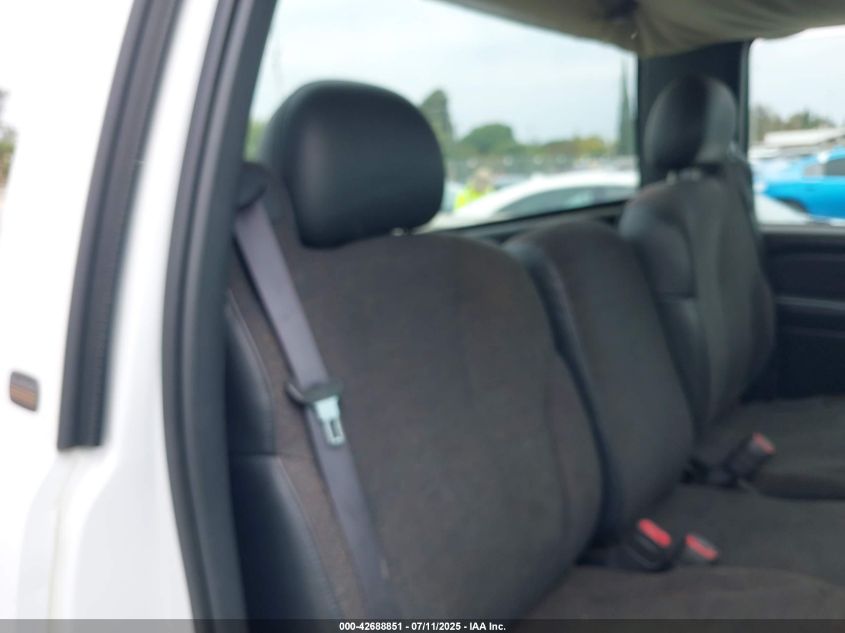 1999 Chevrolet Silverado 2500 VIN: 1GCGC24UXXE205188 Lot: 42688851