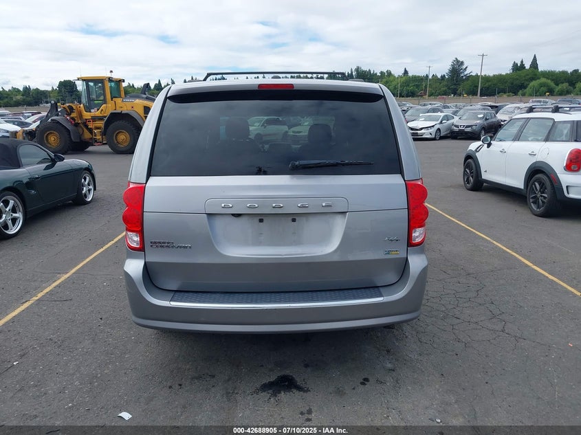 2016 Dodge Grand Caravan R/T VIN: 2C4RDGEG6GR235142 Lot: 42688905