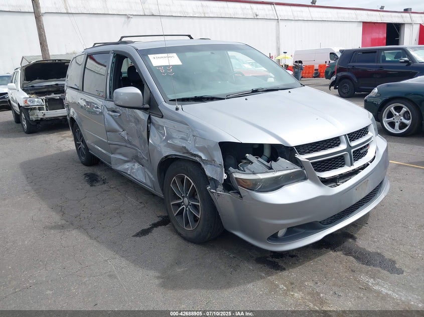 2016 Dodge Grand Caravan R/T VIN: 2C4RDGEG6GR235142 Lot: 42688905