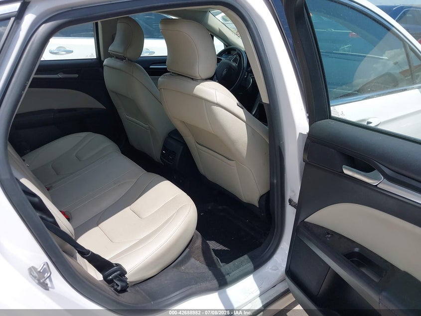 2018 FORD FUSION VIN: 3FA6P0RU9JR134136
