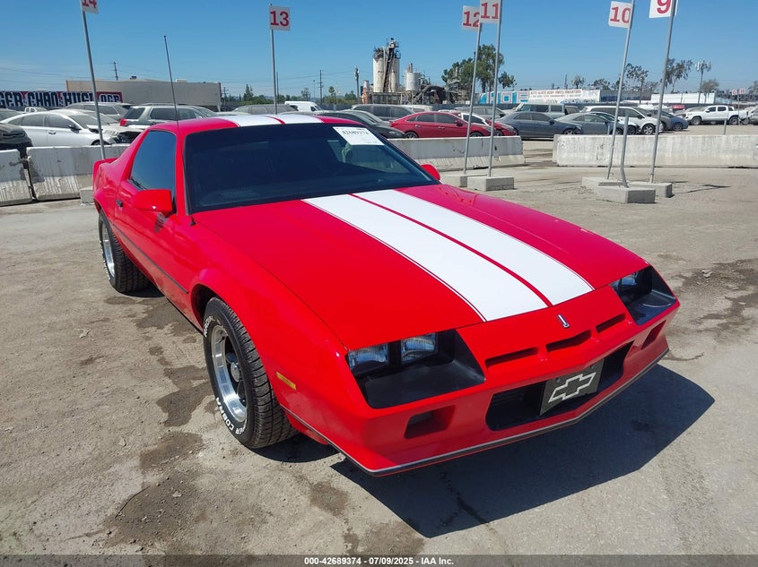1G1AS87H5CL129677 1982 Chevrolet Camaro Berlinetta auction photo 1