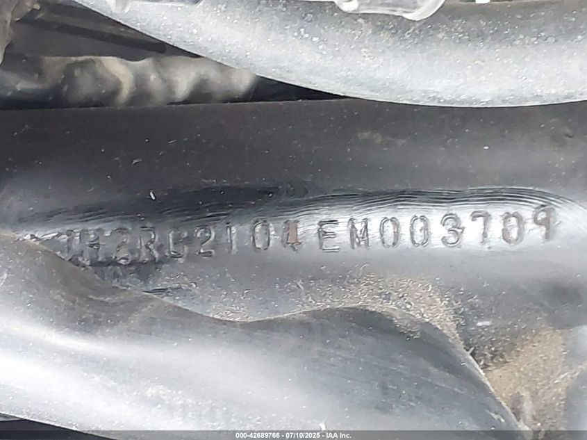 1984 Honda Vf700 C VIN: JH2RC2104EM003709 Lot: 42689766