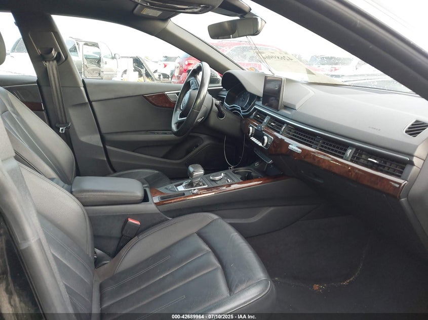 2019 AUDI A5 45 PREMIUM - WAUANCF59KA063182