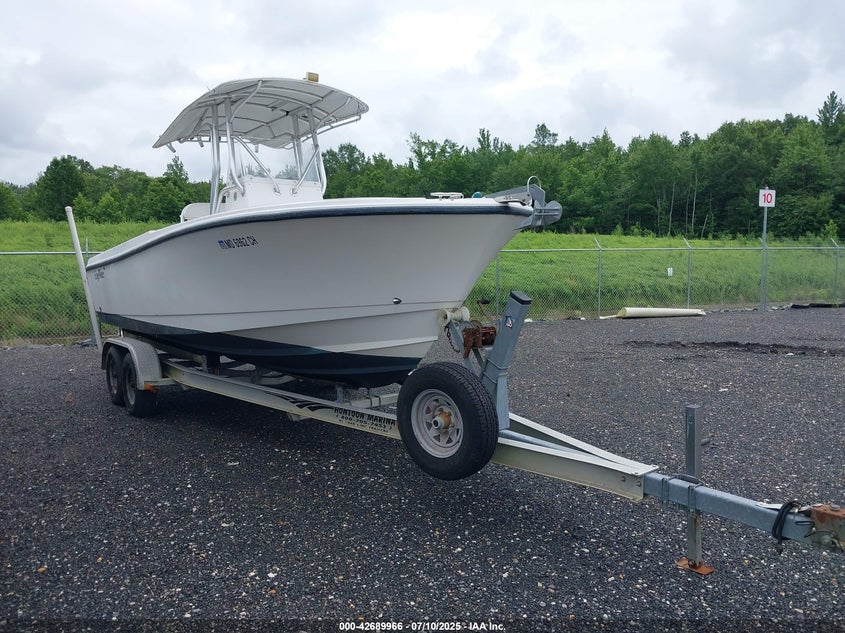 2006 EDGEWATER 228CC