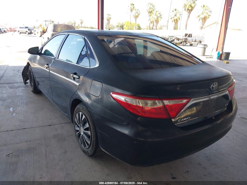 4T1BF1FK9FU075654 2015 TOYOTA CAMRY photo no. 3