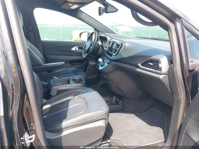 2019 CHRYSLER PACIFICA TOURING L - 2C4RC1BG1KR644744