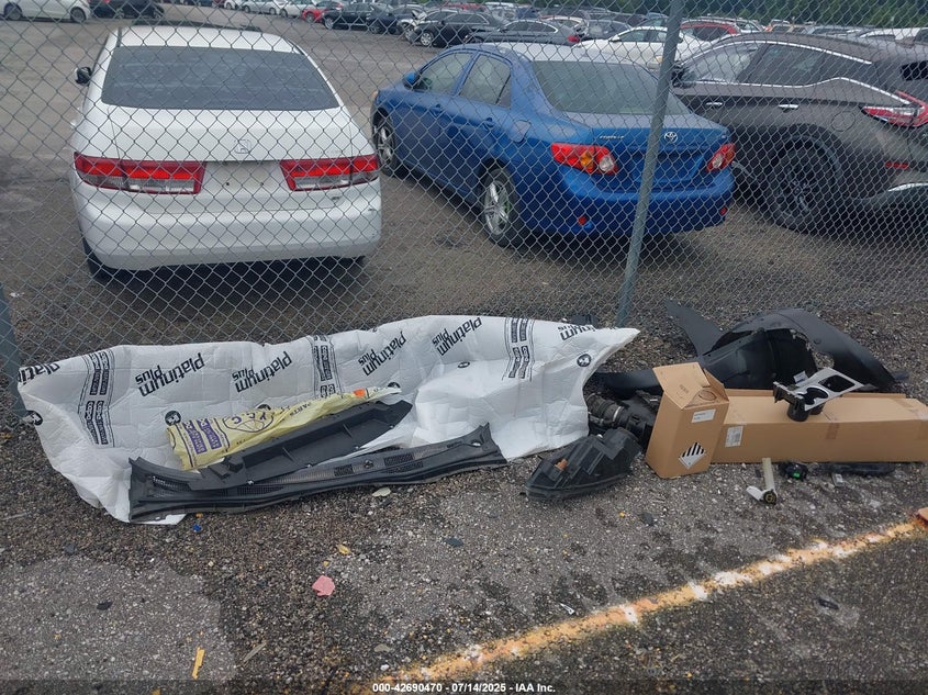 2011 Ford Fusion Se VIN: 3FAHP0HA1BR324112 Lot: 42690470