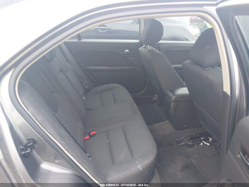 2011 Ford Fusion Se VIN: 3FAHP0HA1BR324112 Lot: 42690470