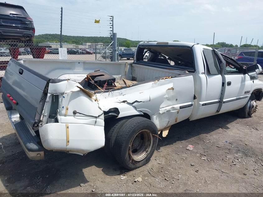 1B7MC3366XJ647730 1999 DODGE RAM photo no. 4