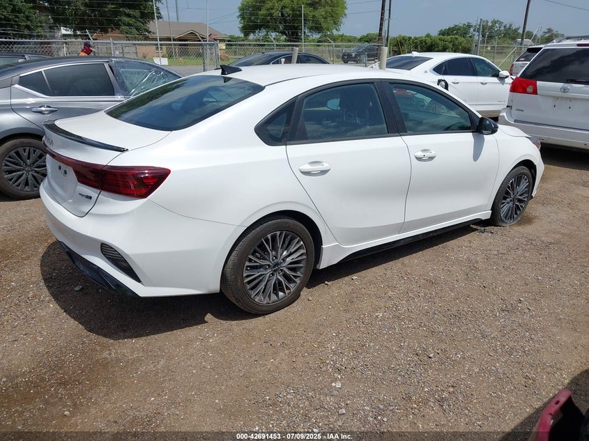 VIN 3KPF54AD4RE818601 2024 KIA FORTE GT-LINE