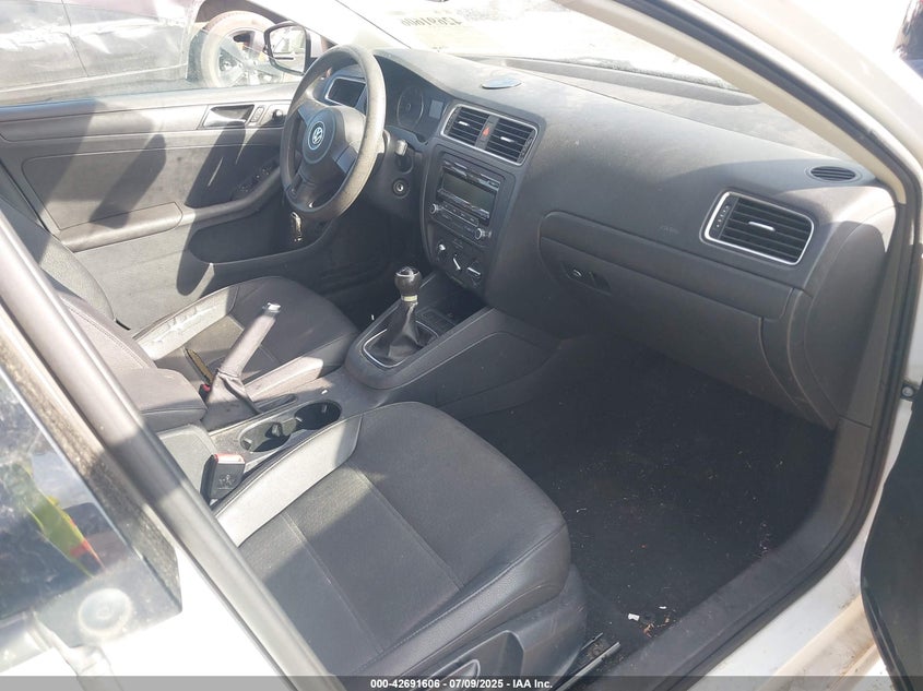 2012 VOLKSWAGEN JETTA VIN: 3VWBP7AJXCM028519