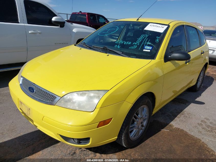 2005 Ford Focus Zx5 VIN: 3FAFP37NX5R125657 Lot: 42691628