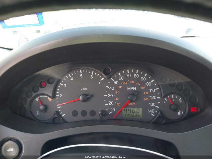 2005 Ford Focus Zx5 VIN: 3FAFP37NX5R125657 Lot: 42691628